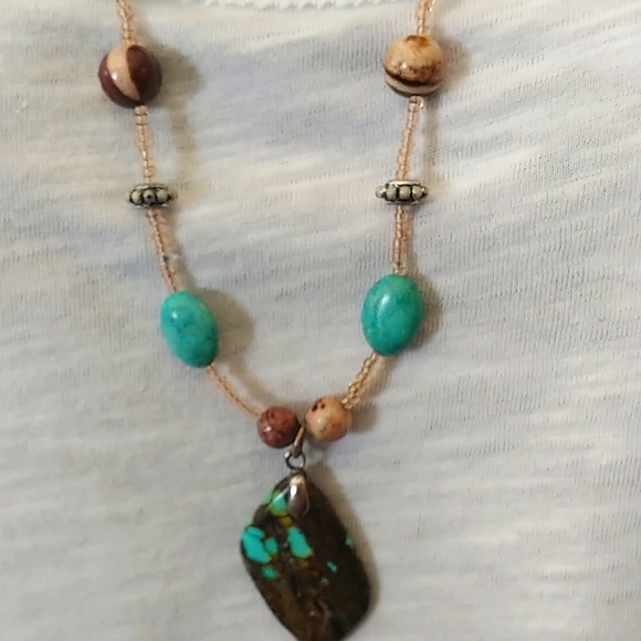 Turquoise Gemstone Necklace - Picture 4 of 10